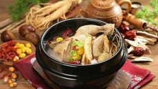Cách Nấu Gà Hầm Nhân Sâm Hàn Quốc (Samgyetang) Bổ Dưỡng, Đúng Chuẩn Xứ Kim Chi