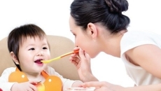 Mẹ ơi, con khỏe lại rồi! – Cách chăm sóc bé sau khi ốm hiệu quả