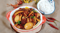 CÁCH LÀM CƠM THỊT KHO TÀU – ĐẬM VỊ, THƠM MỀM, ĂN CƠM MÃI KHÔNG NGÁN