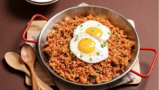 Cơm rang kim chi – Món ăn Hàn đầy cuốn hút cho bữa cơm lười