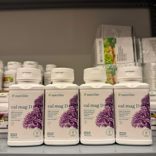 AMWAY NUTRILITE CAL MAG D BỔ SUNG CANXI , MAGIE VÀ VITAMIN D TỰ NHIÊN 