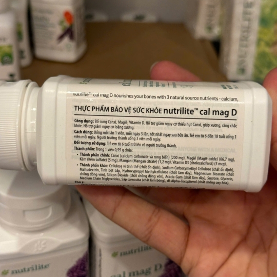 AMWAY NUTRILITE CAL MAG D BỔ SUNG CANXI , MAGIE VÀ VITAMIN D TỰ NHIÊN 